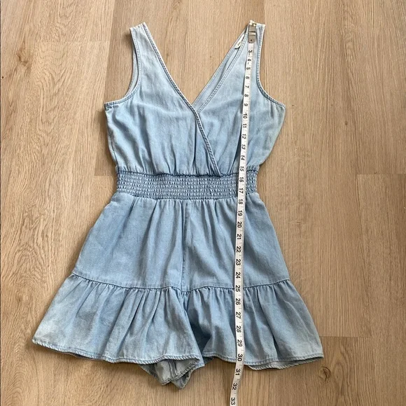 American Eagle Denim Romper | Ruffle Hem Smocked Waist Chambray Mini Romper XS - Picture 13 of 13